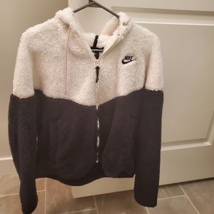 Brand New Never Worn Womens Nike Sweater